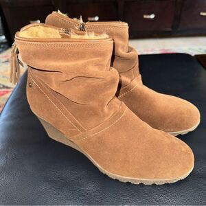 Sporto Tan Suede Waterproof Faux Fur Lined Wedge Booties Boots 9.5W Wide Width